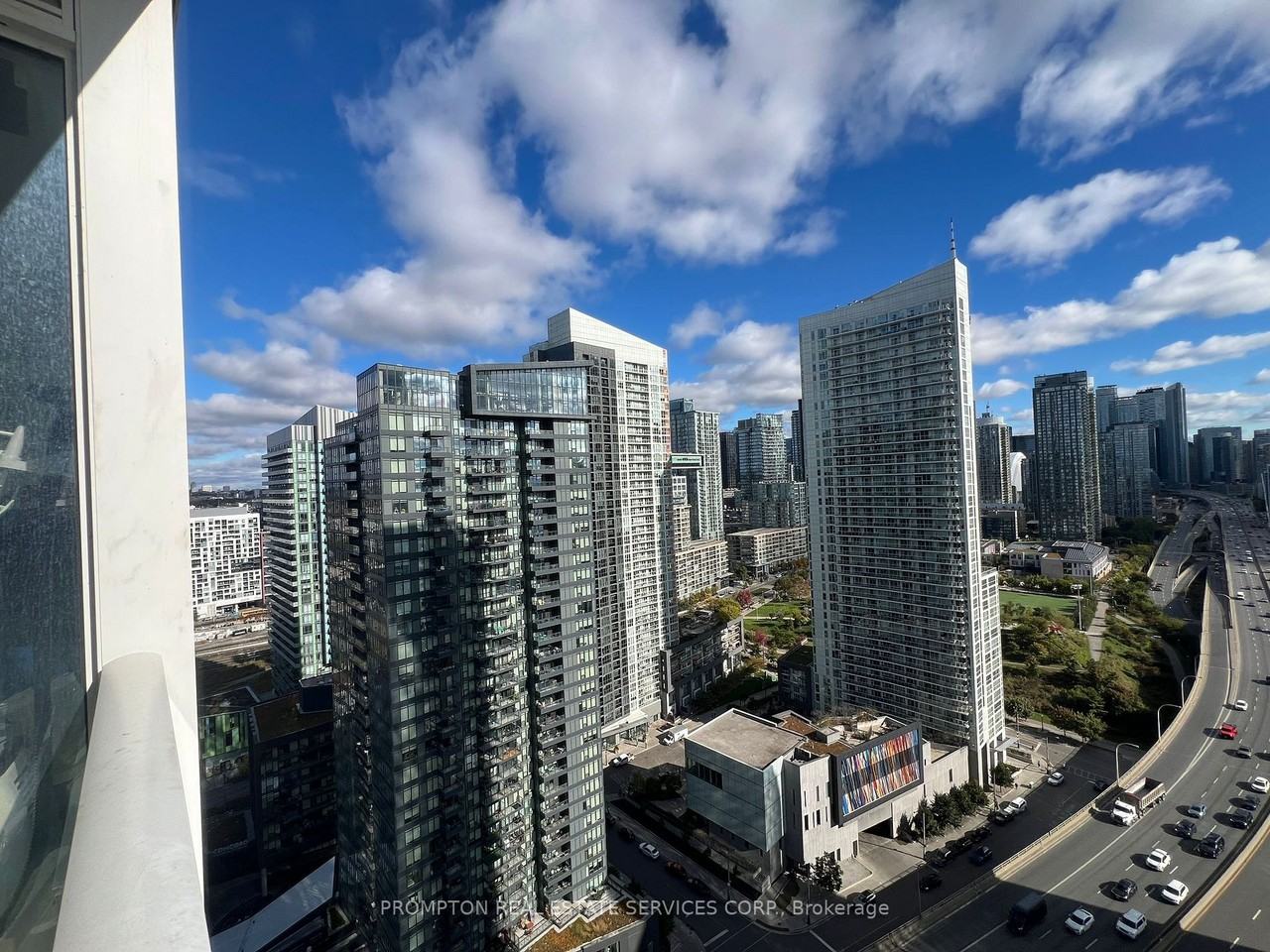 19 Bathurst Street #3107