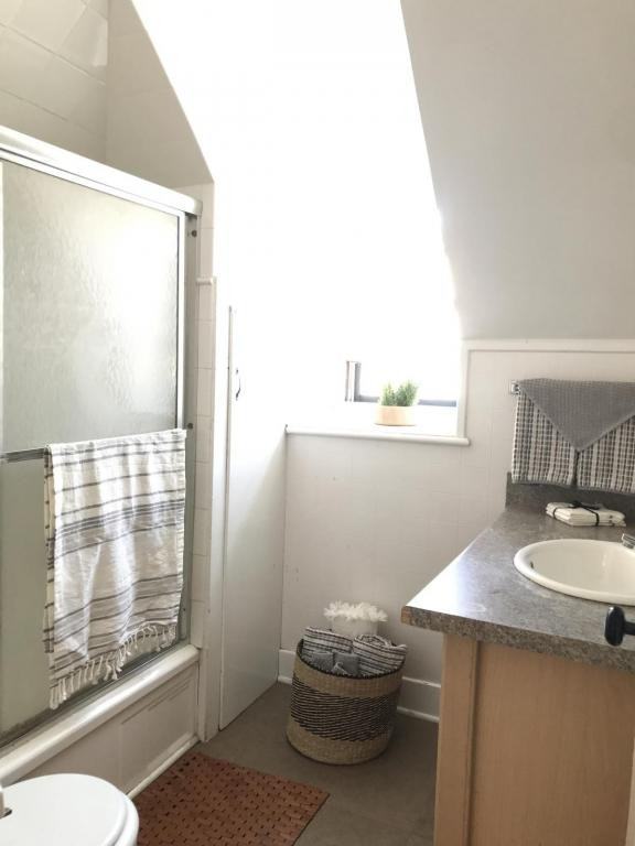 183 Circular St - Photo 7 of 14