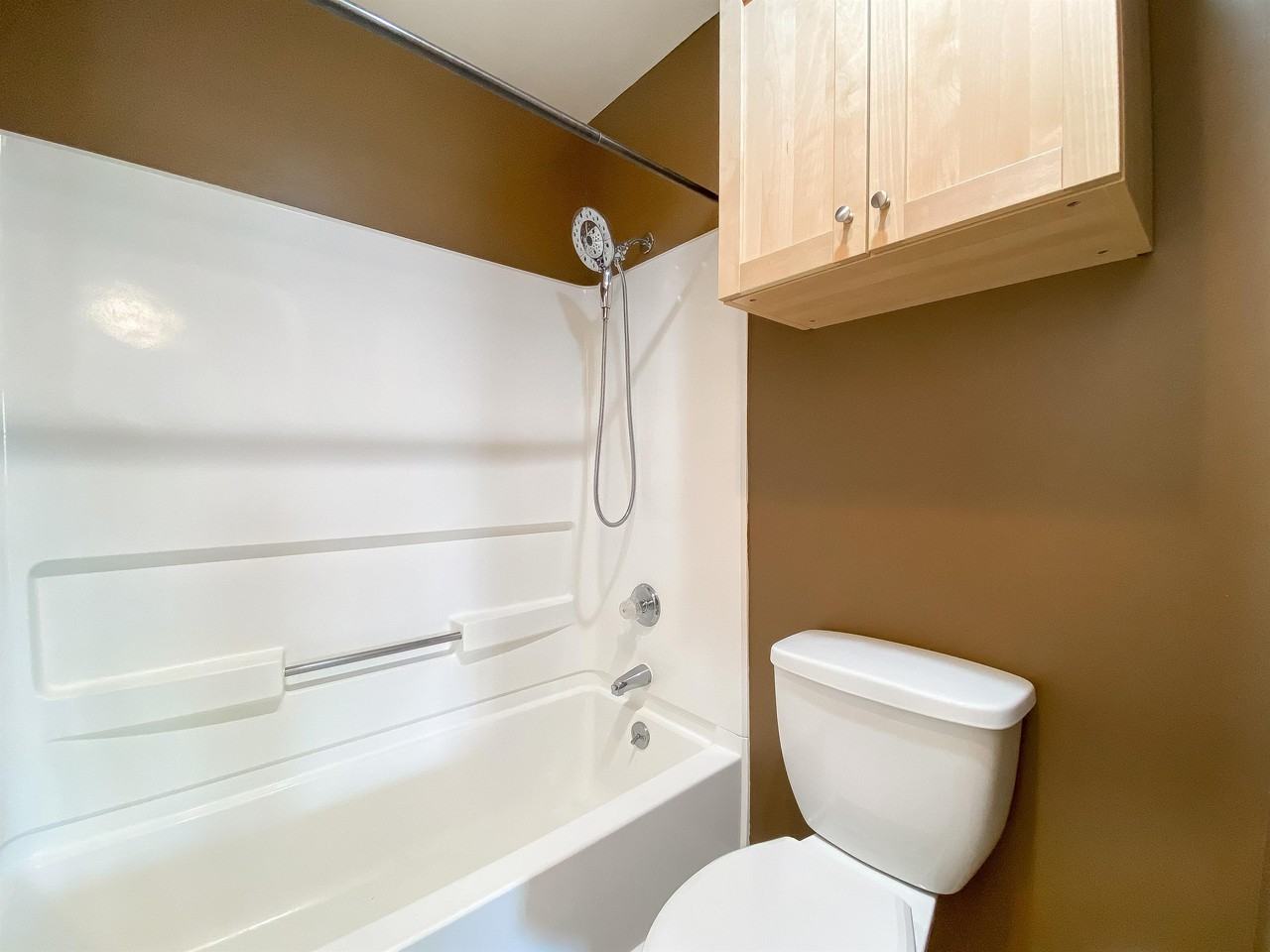 6400 Christie Ave - Photo 4 of 31