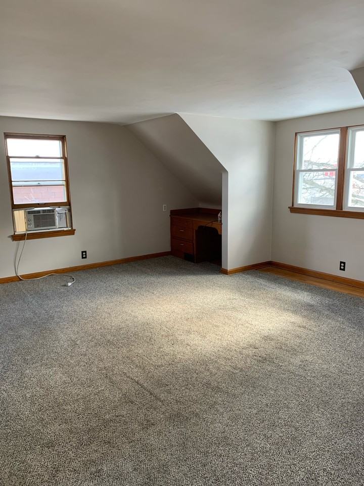 80 Romaine Ave #B - Photo 6 of 13