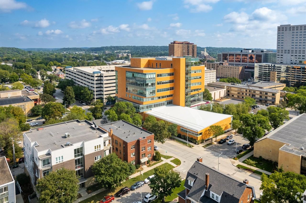 603 1st St Sw #301 - Photo 7 of 15