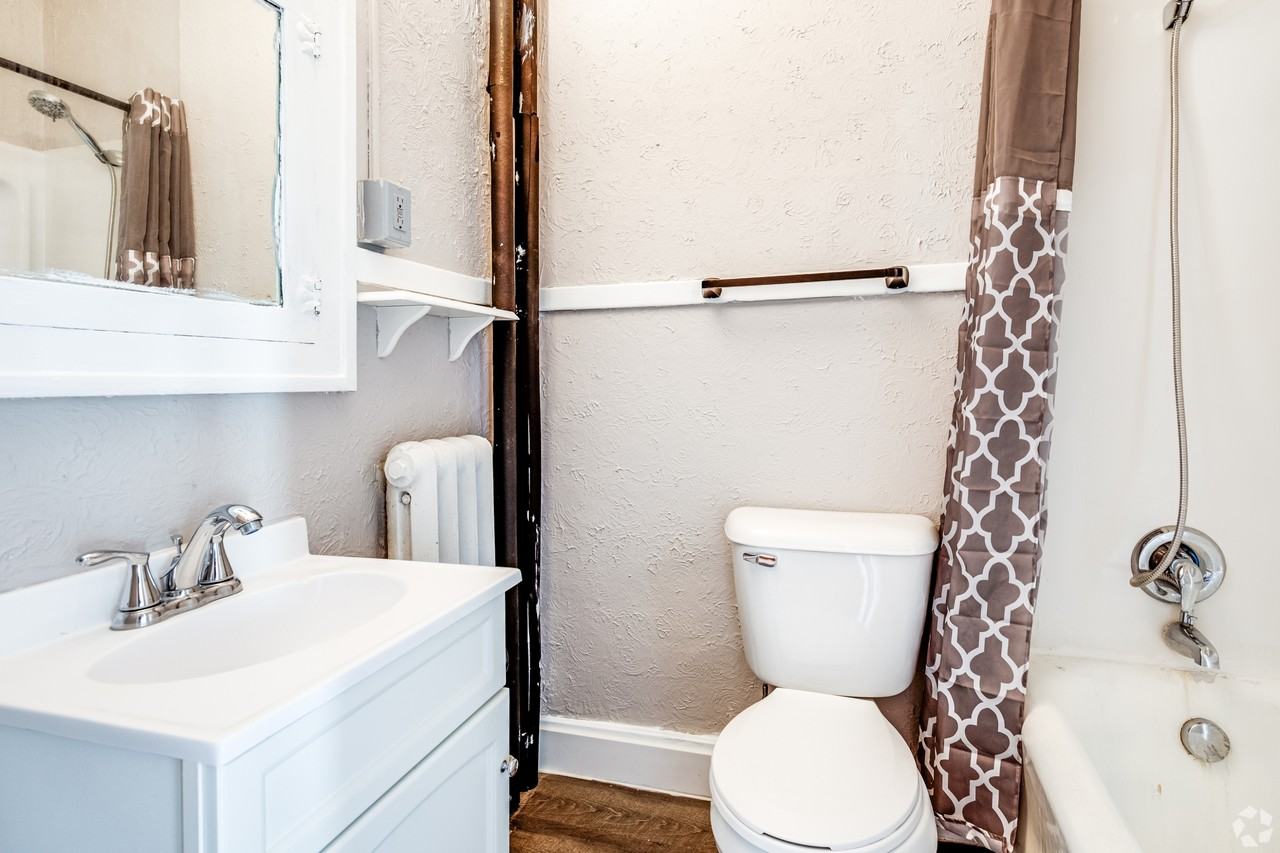 603 1st St Sw #301 - Photo 3 of 15