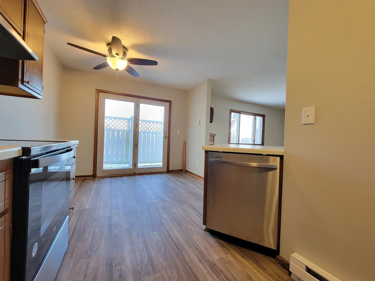 204 18th St Sw #5 - Photo 6 of 15