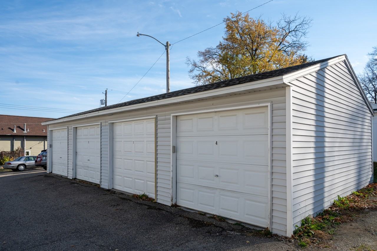 204 18th St Sw #5 - Photo 4 of 15