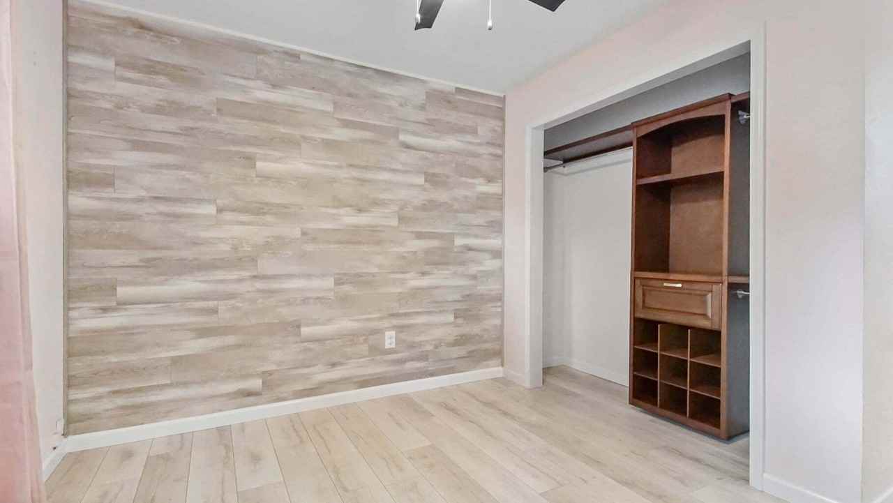 124 Fulmar Cir Ne - Photo 2 of 17