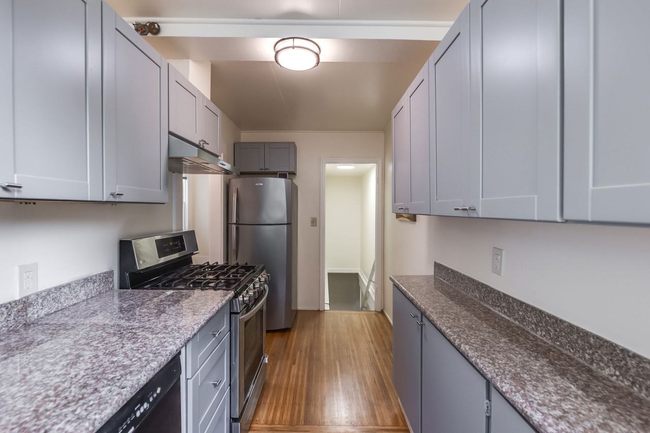 225 Chenery St - Photo 5 of 28