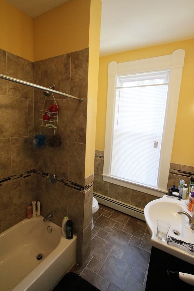 64 Chapin Ave #1 - Photo 3 of 8