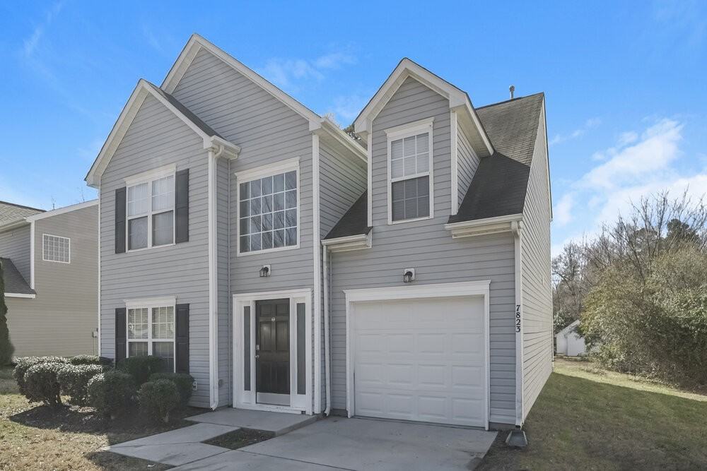 7823 Montbrook Dr - Photo 4 of 17