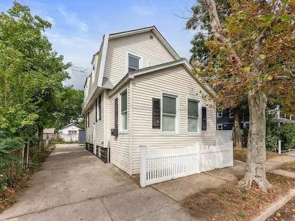 65 W Graham Ave - Photo 3 of 20