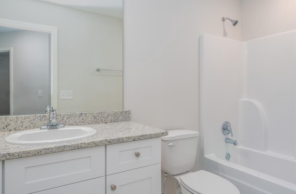 1884 Landing Pl - Photo 2 of 9