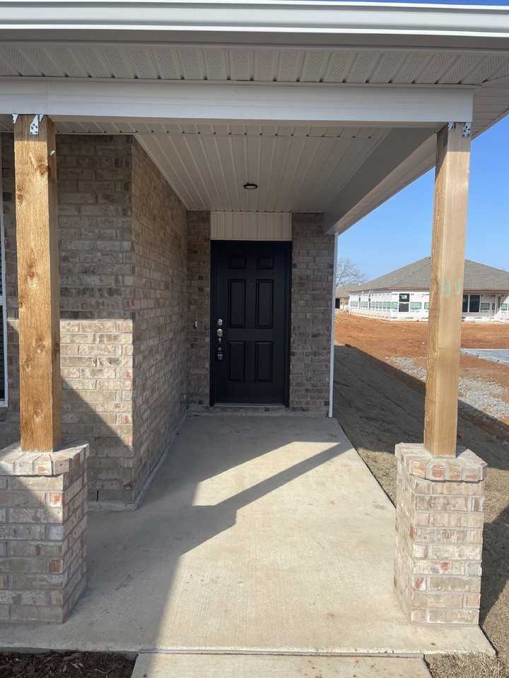 25 Daisy Ave - Photo 2 of 23