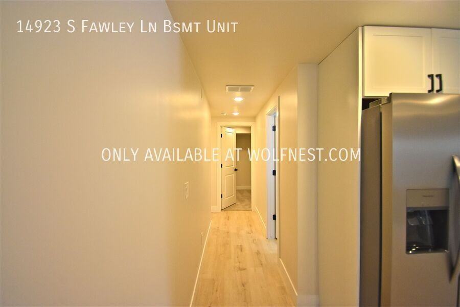 14923 S Fawley Ln Bsmt Unit - Photo 6 of 21