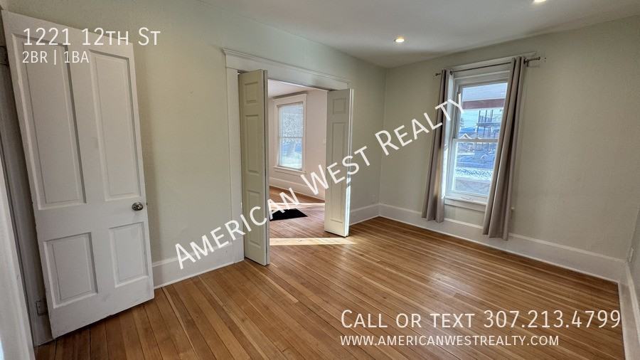 1221 12th St - Photo 6 of 13