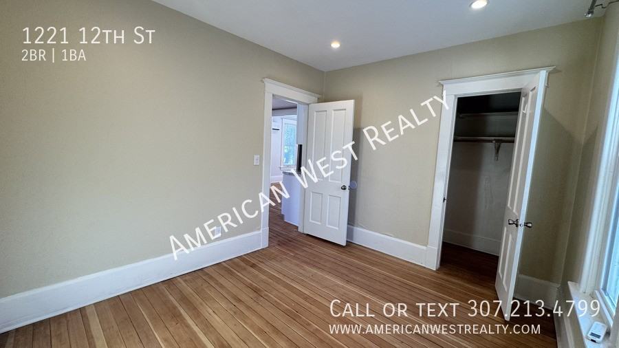 1221 12th St - Photo 7 of 13