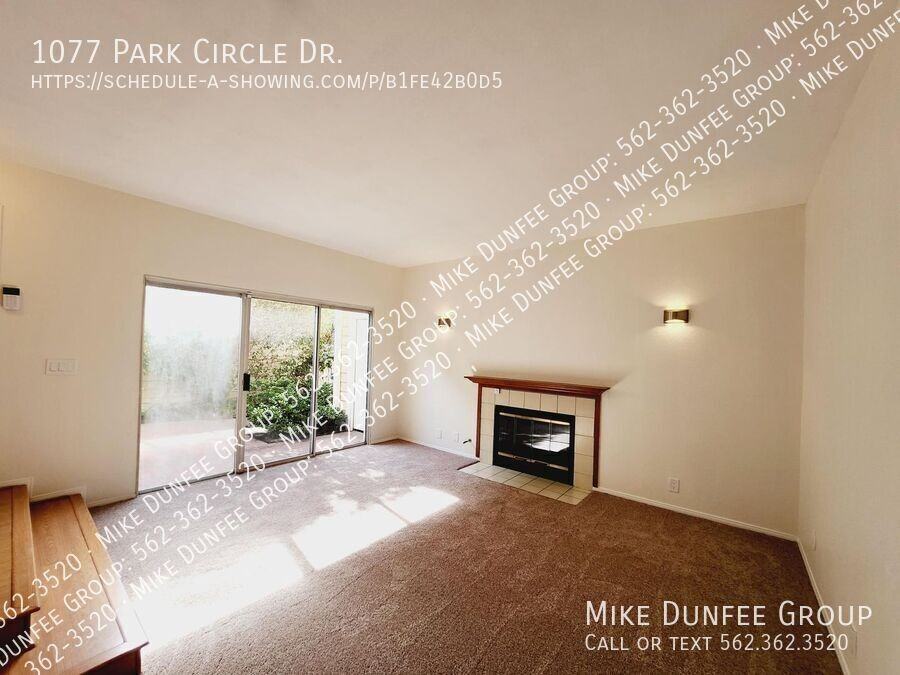 1077 Park Circle Dr - Photo 3 of 32