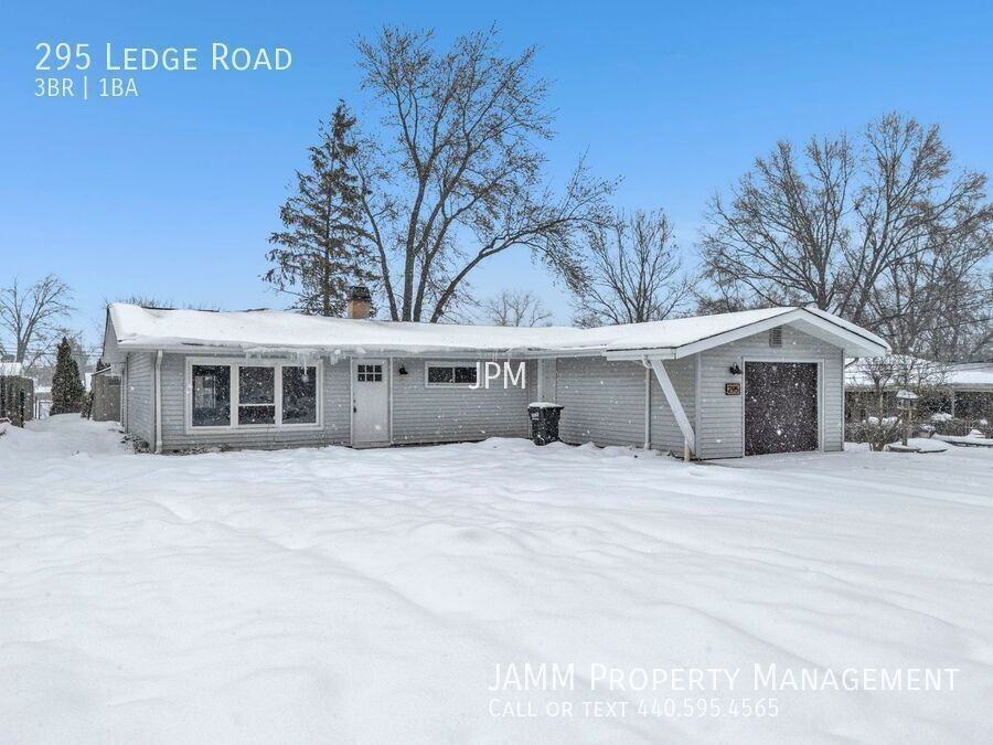 295 Ledge Rd - Photo 2 of 20