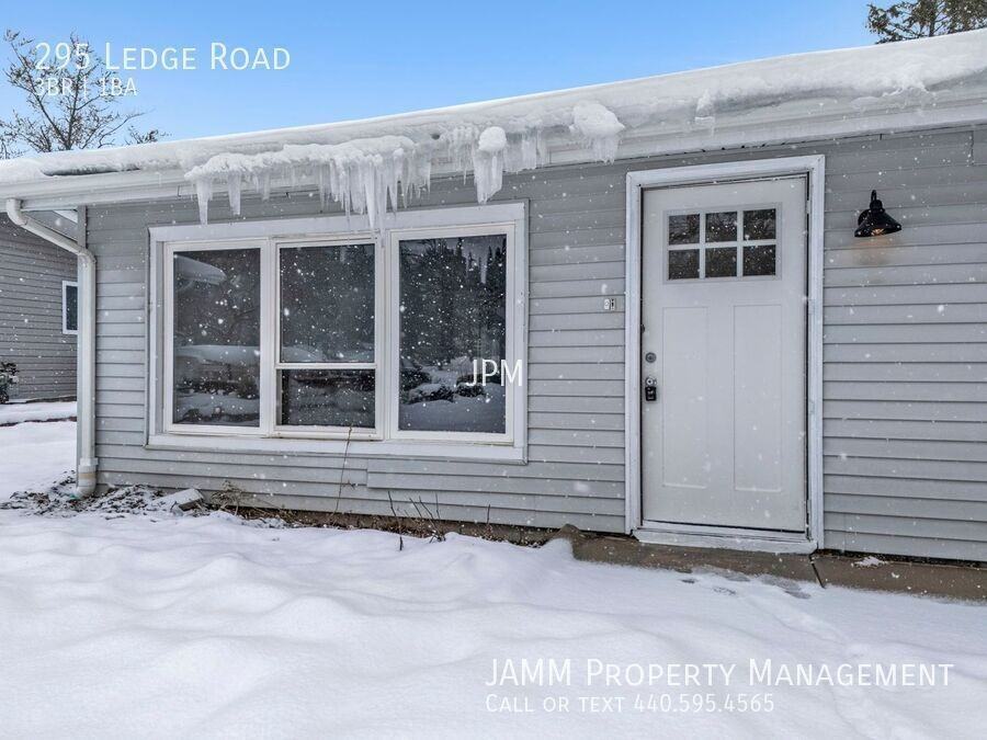 295 Ledge Rd - Photo 3 of 20