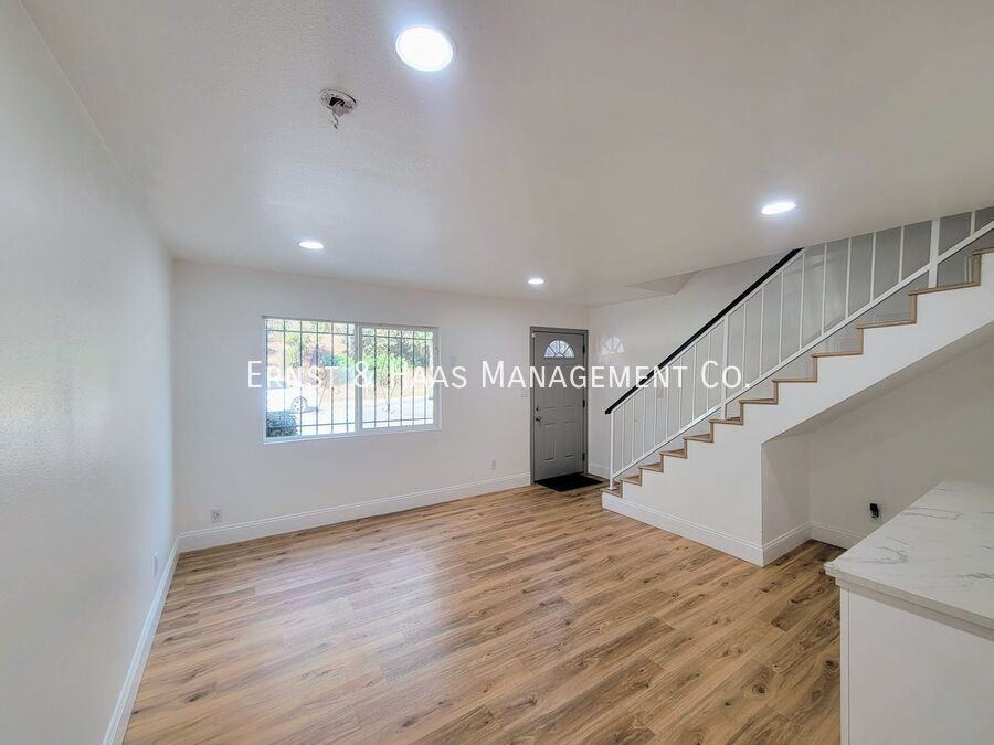 6666 Orizaba Ave #4 - Photo 3 of 23