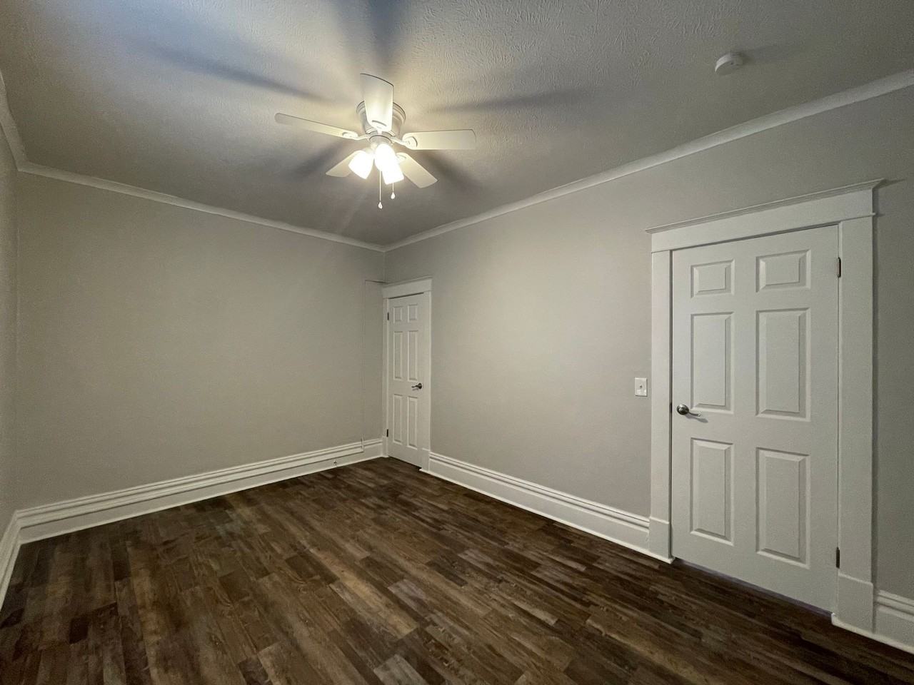 The Geneva - Photo 5 of 50