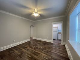 featured image of 405 S Maple St