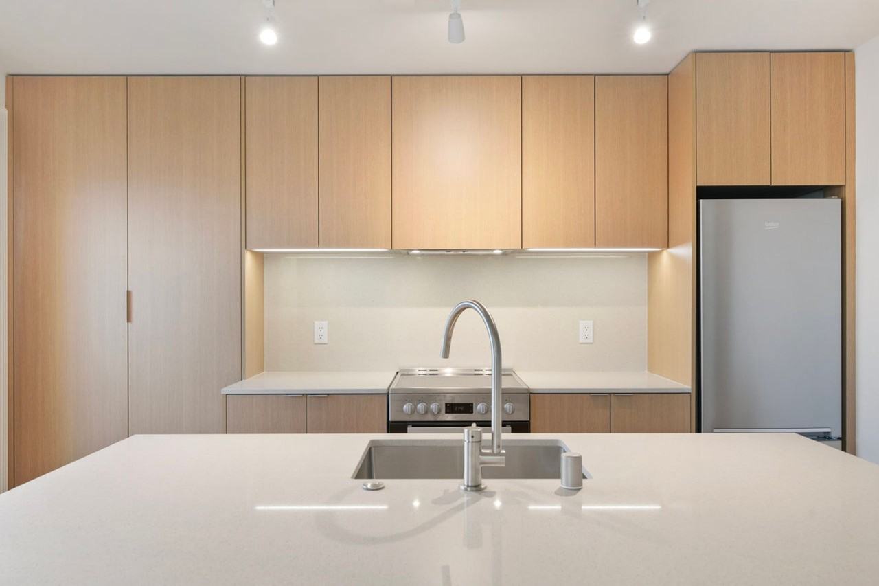 Fora - Photo 2 of 13