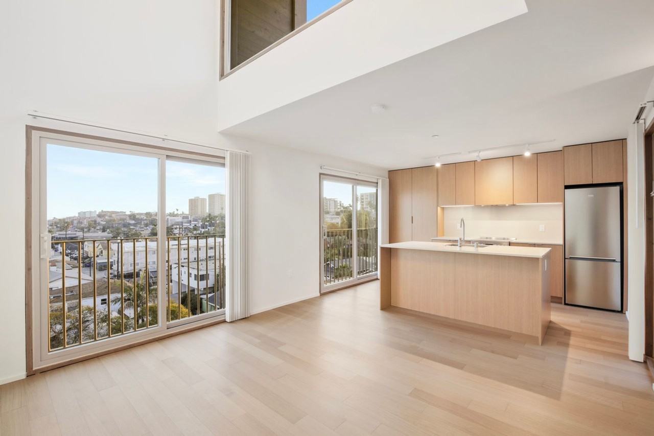 Fora - Photo 5 of 13