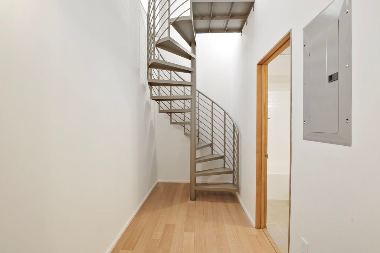 Fora - Photo 7 of 26