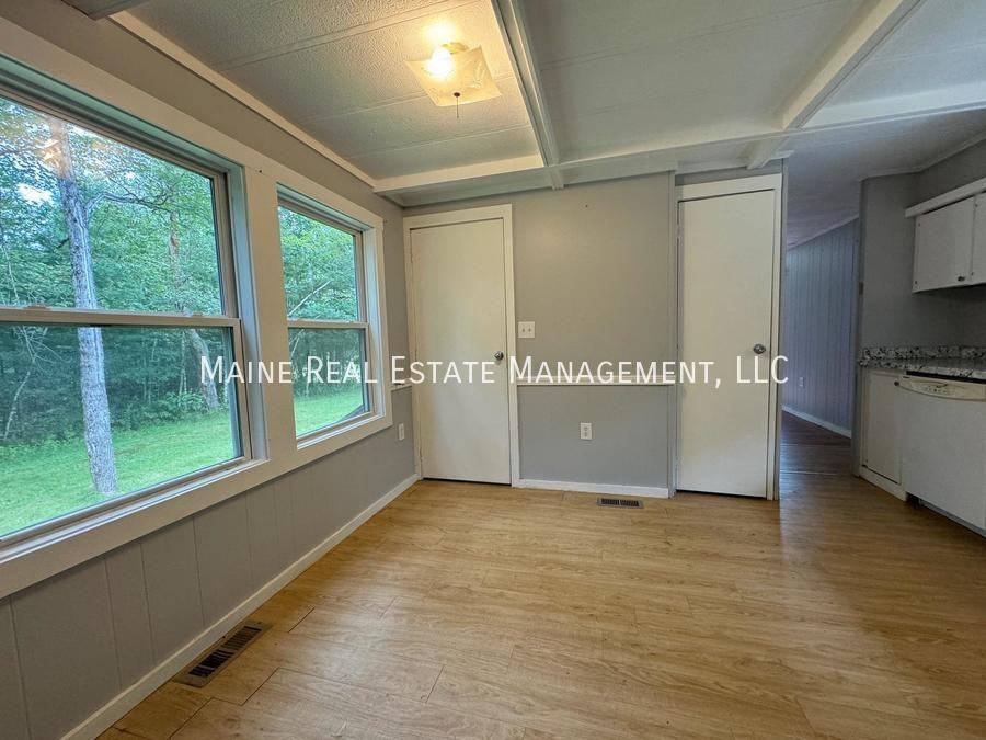 40 Park Dr - Photo 2 of 11