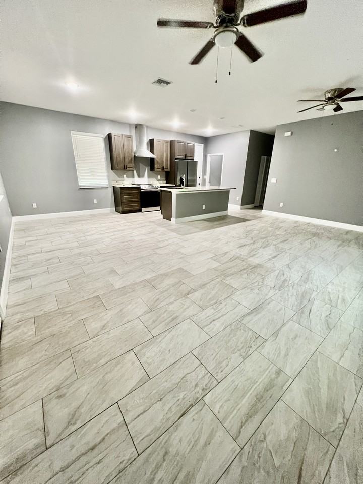 4225 E Palifox St - Photo 3 of 20