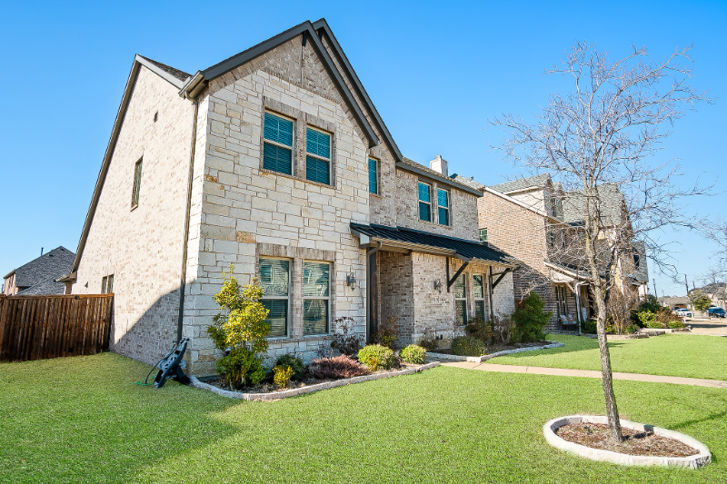 14919 Brazoria Dr - Photo 3 of 23