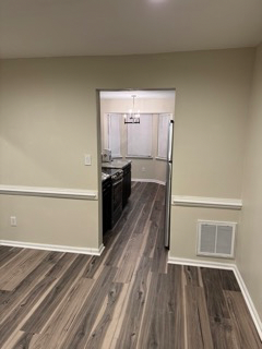 524 Hollomon Dr - Photo 7 of 11