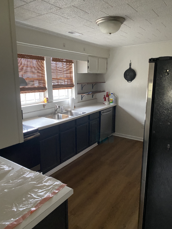 515 N Cox Rd - Photo 3 of 5