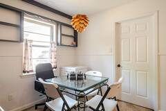 8407 Mullins Dr - Photo 6 of 15