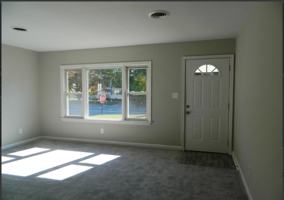 featured image of 719 E Division St