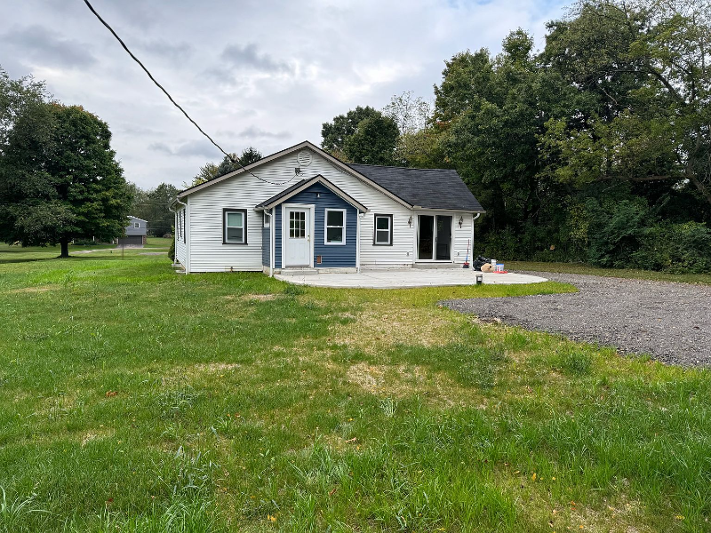 5380 Center St - Photo 2 of 15