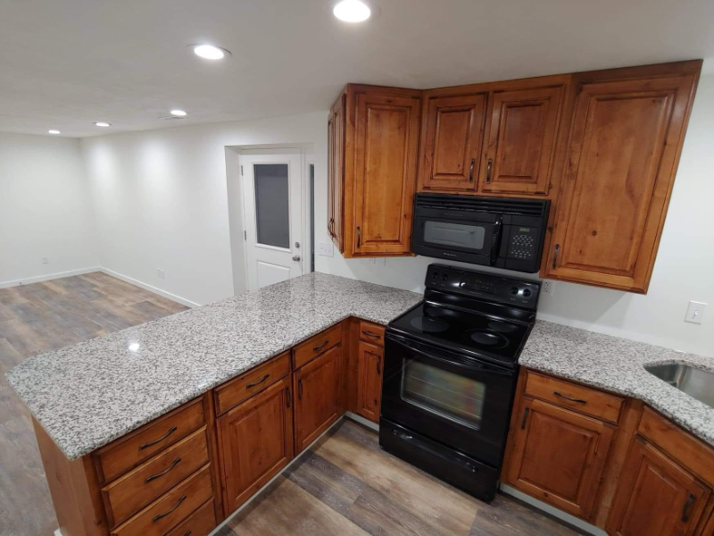 1297 Sw - Photo 3 of 19