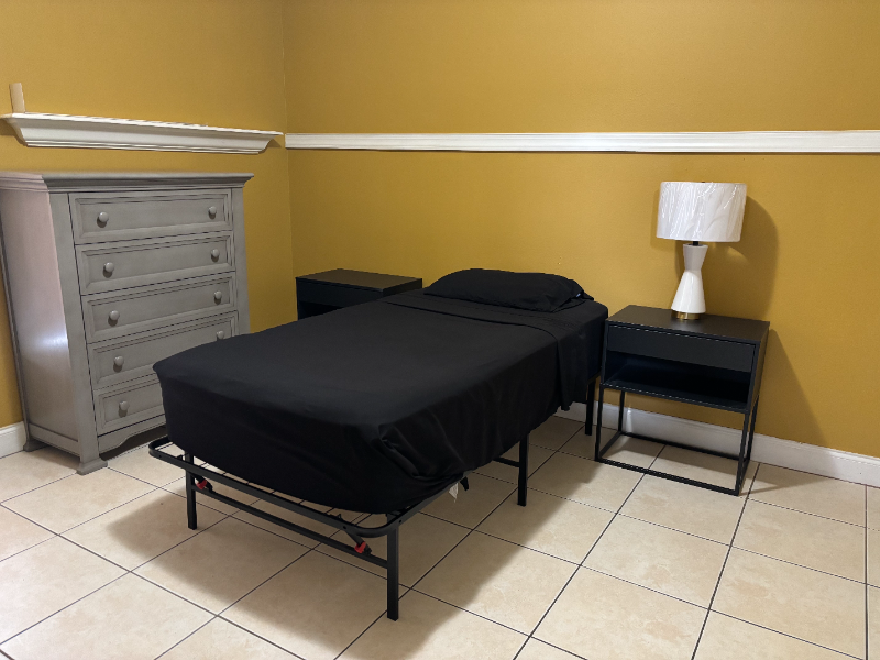 6613 Cherry Grove Cir - Photo 3 of 9