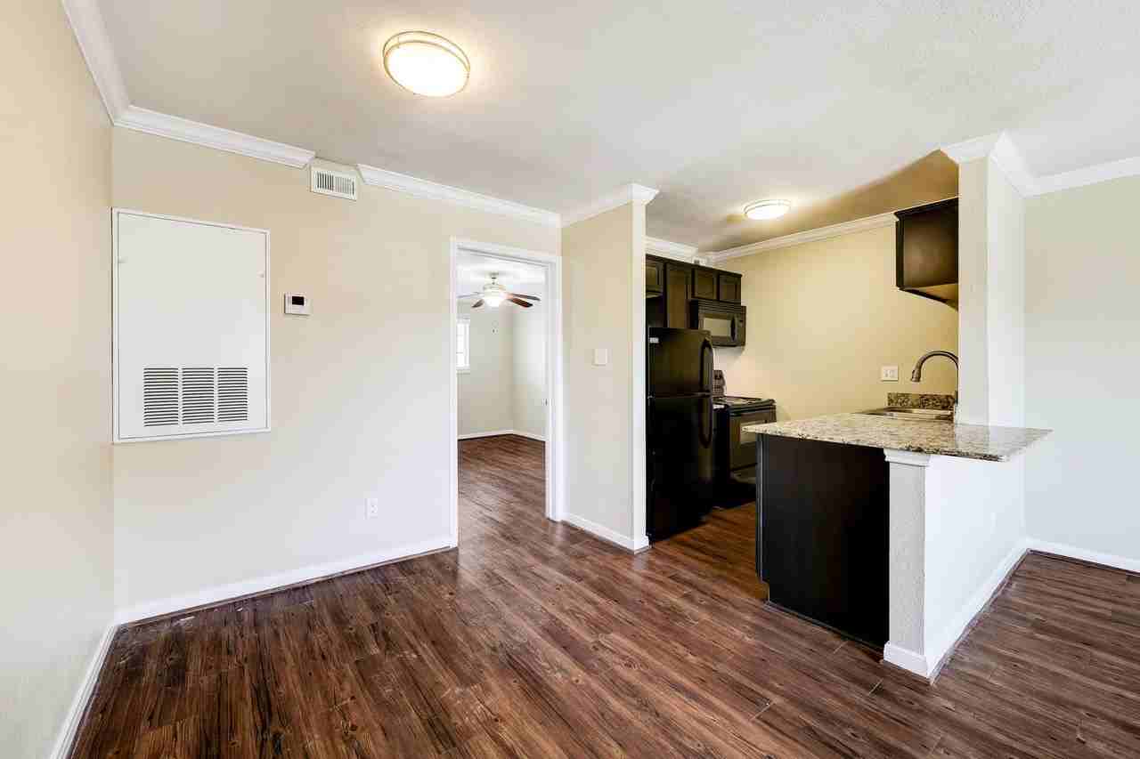 The Grove - Photo 6 of 32