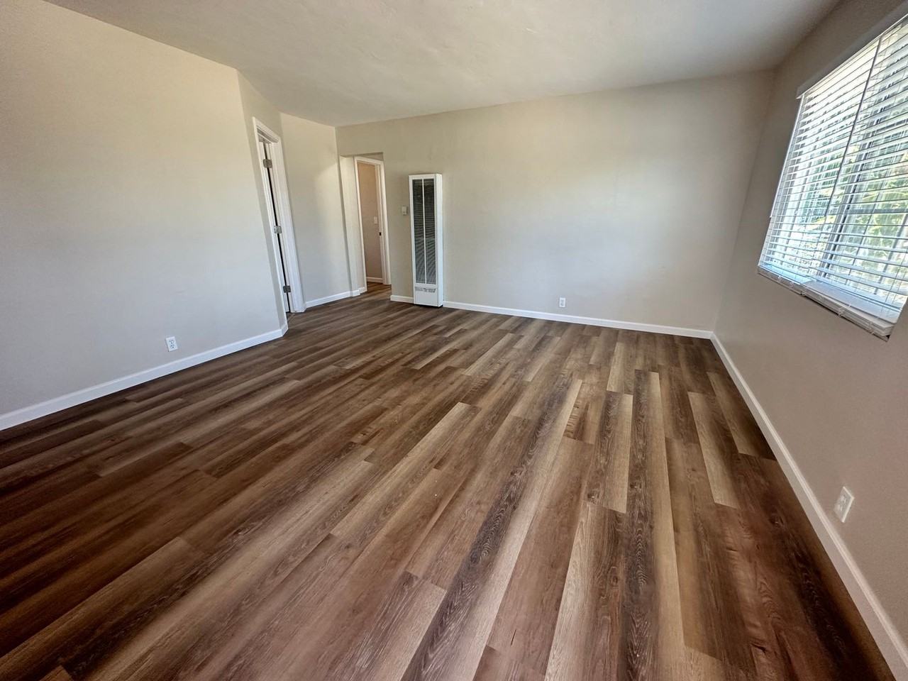 2713 Karen Pl - Photo 5 of 19