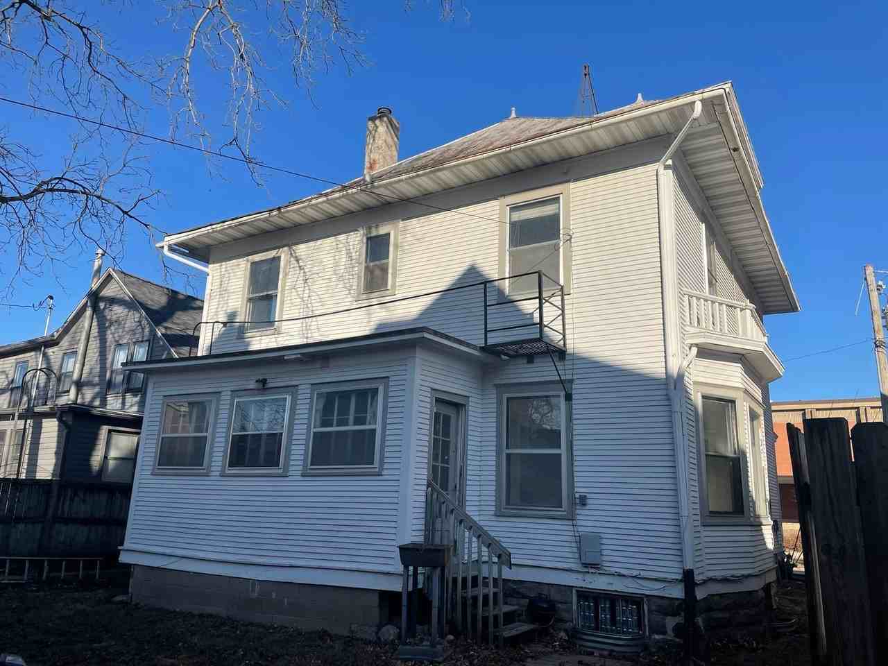 427 East Market Street - Photo 2 of 27