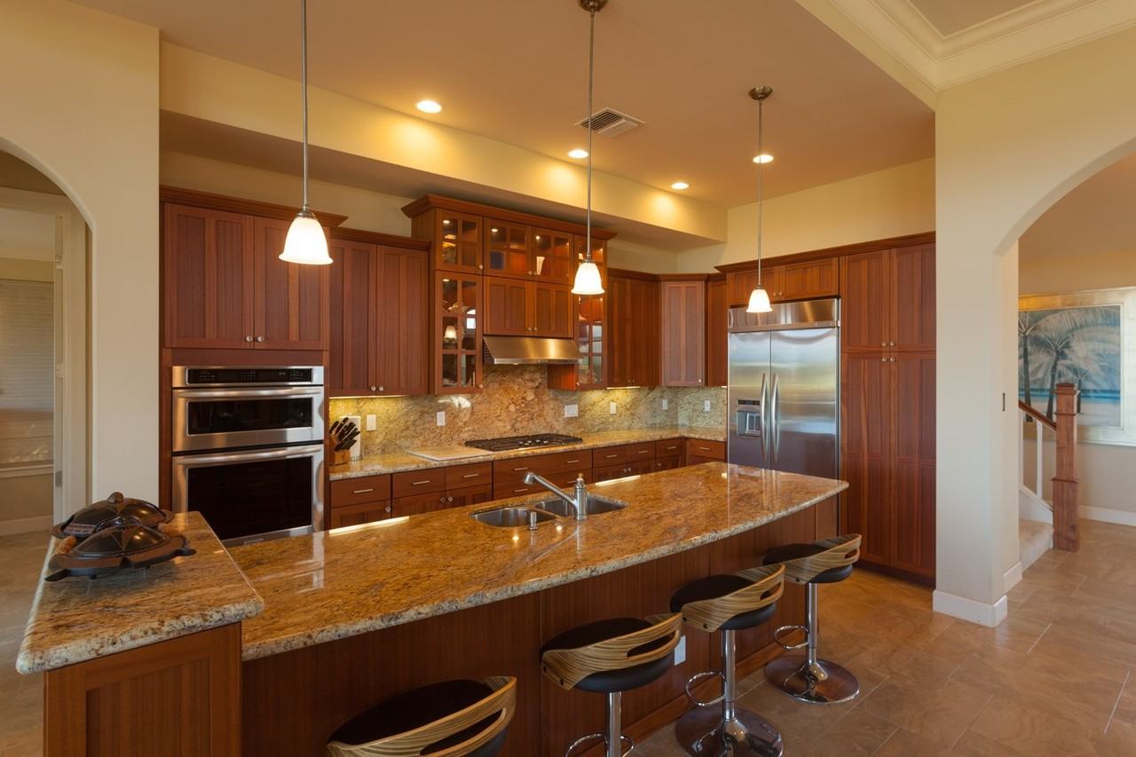 842 Umeke St - Photo 5 of 29