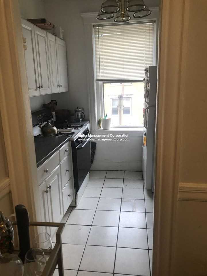 10 Lothian Rd - Photo 5 of 12