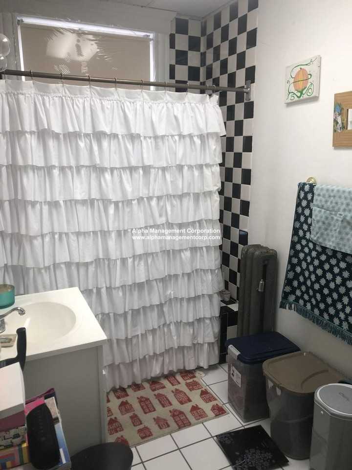 10 Lothian Rd - Photo 7 of 12