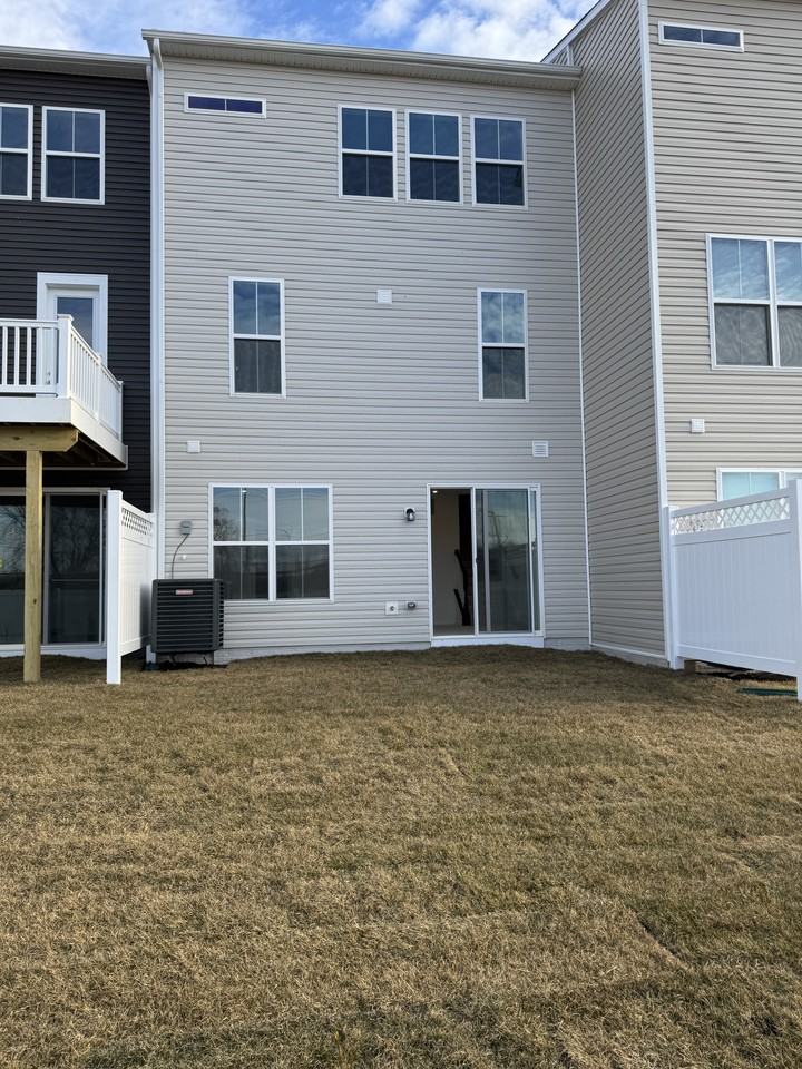 208 Douglas Way #208 - Photo 3 of 15