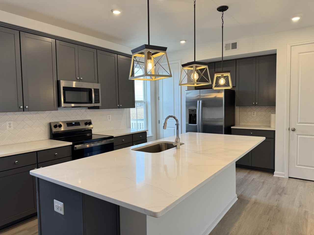 208 Douglas Way #208 - Photo 6 of 15