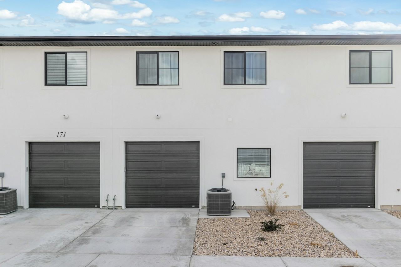 475 S 175 W, Unit 173 W 475 S - Photo 2 of 23