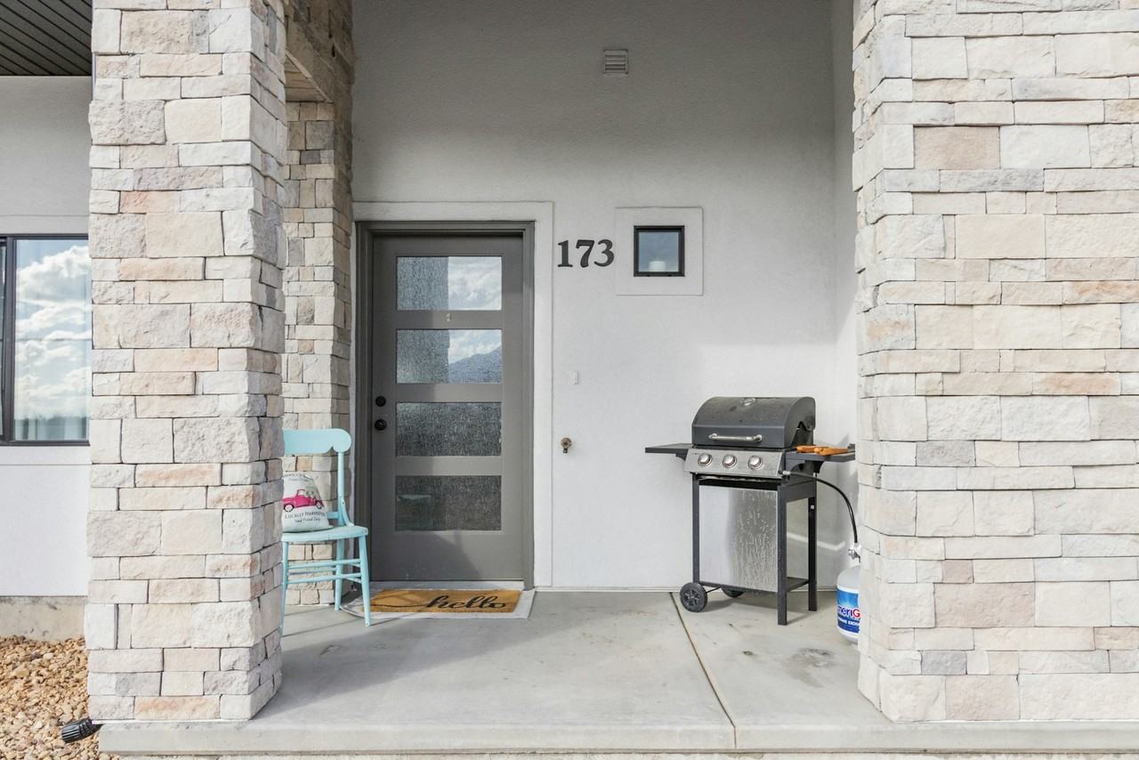 475 S 175 W, Unit 173 W 475 S - Photo 3 of 23