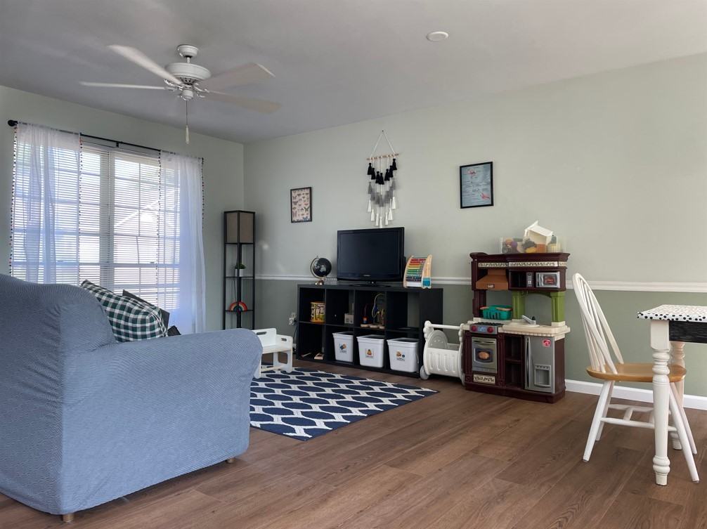 248 Village Creek Dr #NA - Photo 3 of 19