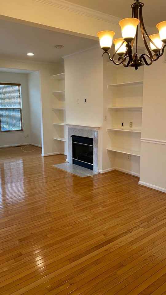 43468 Greenwich Sq #43468 - Photo 3 of 4