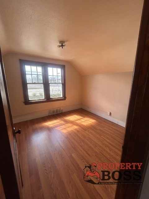 1806 1/2 Wabash - Photo 3 of 10